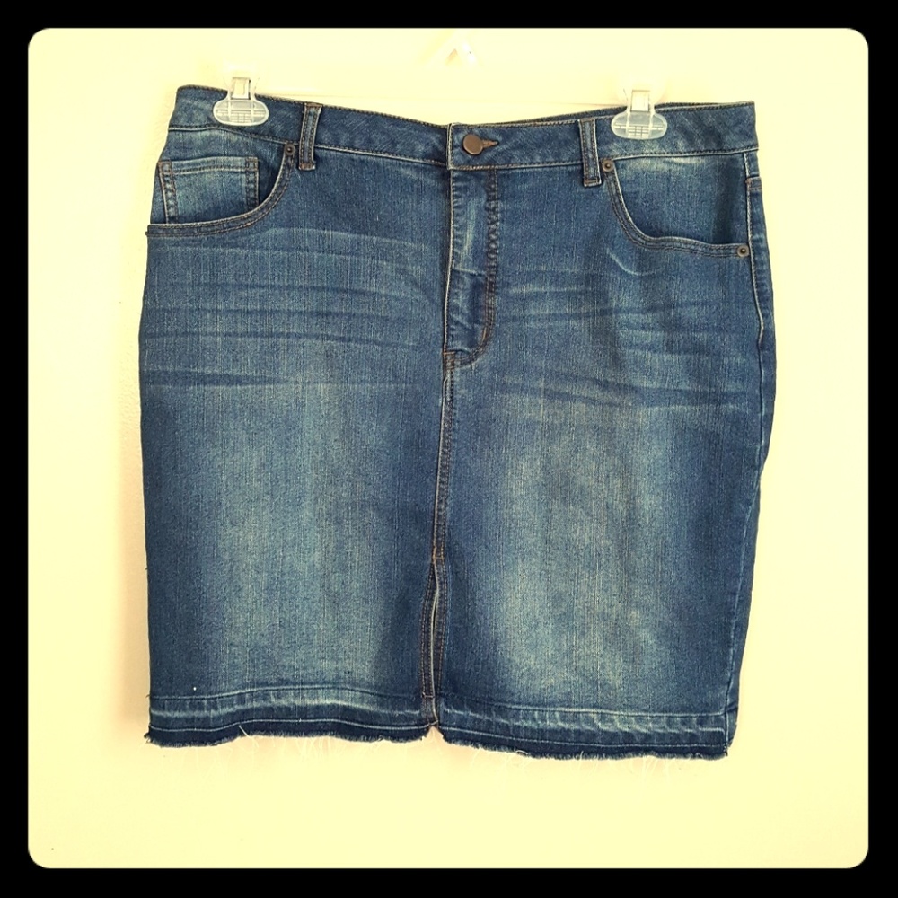 Denim skirt
